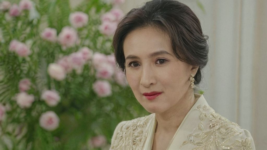 娱乐圈吃瓜酱丫头与侦探在背后揭秘明星真相的巨大反差